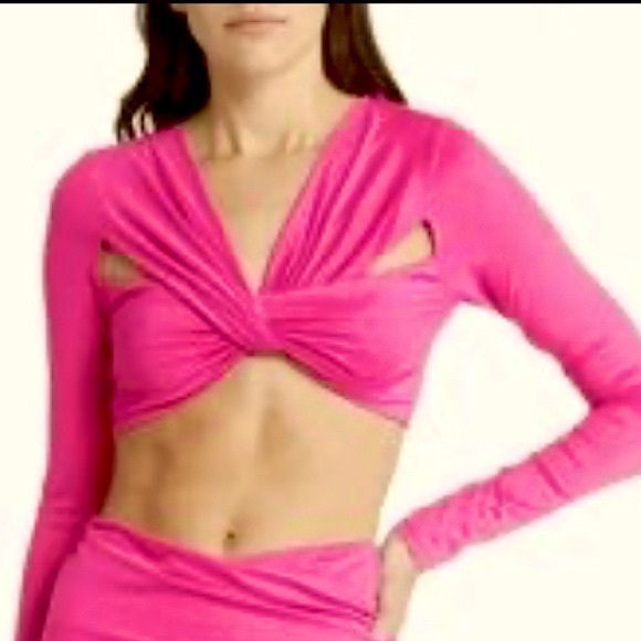 Tops - Area Stars Hot Pink Criss Crossed Crop Top Long
Sleeved Size XL